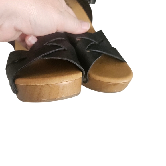 KORKS Bagley Black Leather Platform Sandals - Wood Grain Heel - Size 8M - Picture 4 of 7